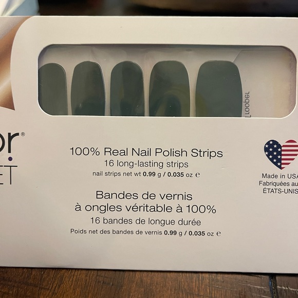 COLOR STREET "Green w/ Envy" Nail Strip Set - Picture 5 of 6